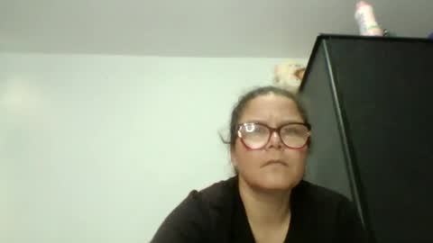 julianaputa online show from July 3, 8:33 pm