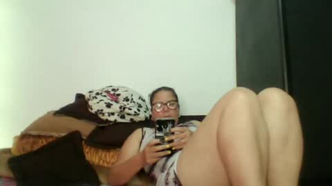 julianaputa online show from July 4, 3:14 pm