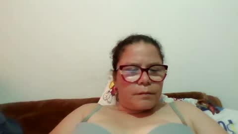 julianaputa online show from August 14, 9:29 pm