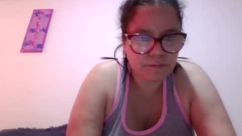 julianaputa online show from August 15, 11:58 am