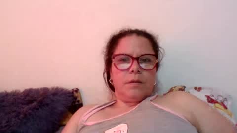 julianaputa online show from August 15, 2:10 pm