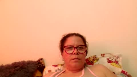 julianaputa online show from August 15, 4:44 pm
