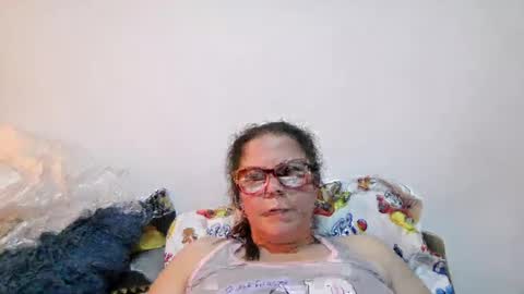 julianaputa online show from August 15, 7:29 pm