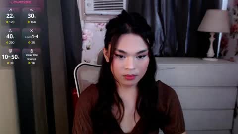 julianfoxs online show from August 13, 6:05 am