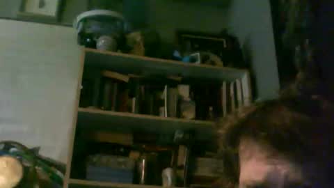 julianlachapelle8 online show from April 28, 8:36 am