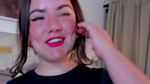 julianna online show from August 7, 11:32 am