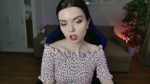 Julia online show from July 27, 2:44 pm
