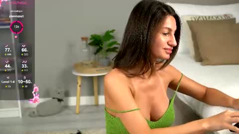 Julie online show from July 25, 5:44 am