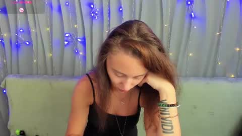 Julia online show from August 4, 3:03 am