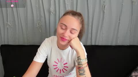 Julia online show from August 11, 3:08 am