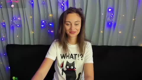 Julia online show from August 15, 6:17 am
