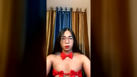juliasterling online show from July 16, 4:57 am