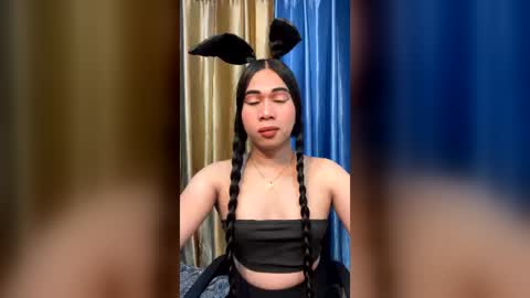 juliasterling online show from August 3, 11:06 am