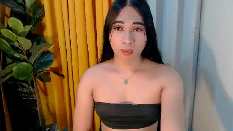 juliasterling online show from August 10, 11:17 pm
