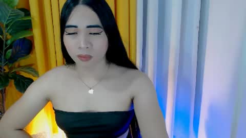juliasterling online show from August 13, 11:41 pm