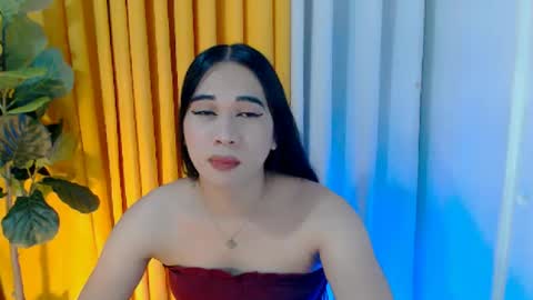 juliasterling online show from August 14, 11:19 pm