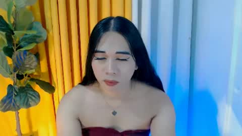 juliasterling online show from August 15, 12:25 am