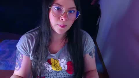 Juli online show from August 2, 2:40 am
