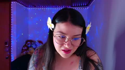 Juli online show from August 12, 11:01 am
