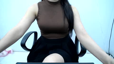julie9x online show from August 7, 8:25 am