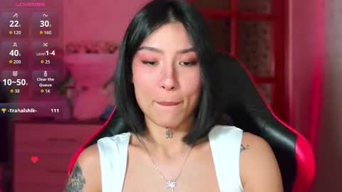 julie_turner_ online show from June 15, 1:20 pm