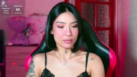 julie_turner_ online show from June 17, 9:19 am