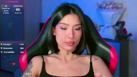 julie_turner_ online show from June 24, 5:59 pm