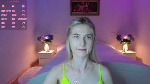 julieblazex online show from July 16, 9:04 pm