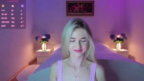 julieblazex online show from July 18, 11:06 pm