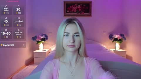 julieblazex online show from July 20, 8:45 pm