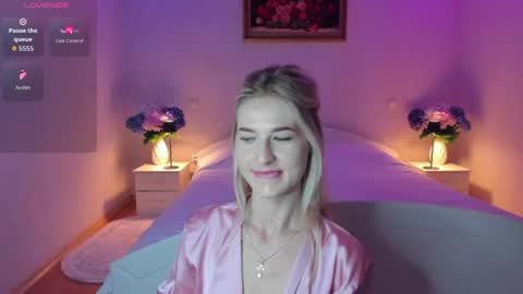 julieblazex online show from July 21, 10:34 pm