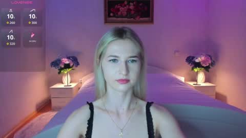 julieblazex online show from August 10, 8:43 pm