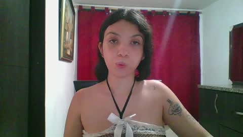 Juli  Nati online show from July 29, 5:03 am