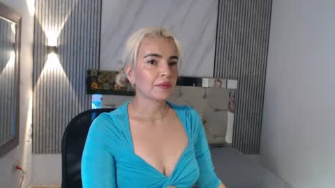 Julierta online show from August 13, 6:11 pm