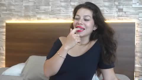 julieta_dream online show from August 16, 5:00 am