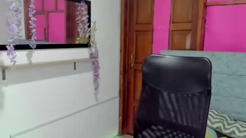 julieta_star69 online show from August 9, 2:23 am