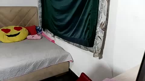 Julii online show from July 23, 2:36 am