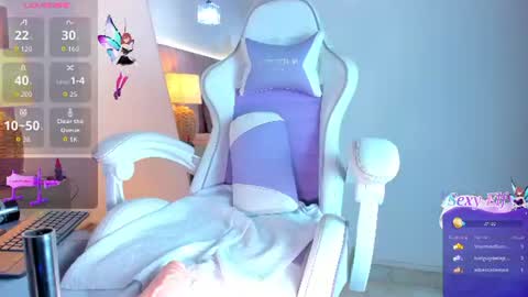 juliia01 online show from August 7, 4:56 am