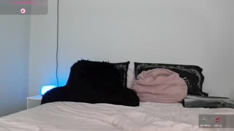 Juli Monroe online show from July 20, 5:21 am