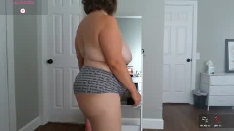 Juli Monroe online show from August 13, 11:30 pm