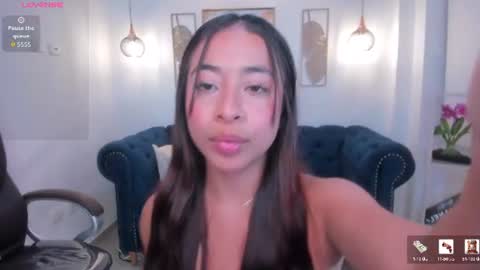 July Adams online show from July 30, 9:16 am