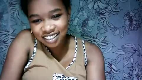 Maryah online show from August 14, 1:04 pm