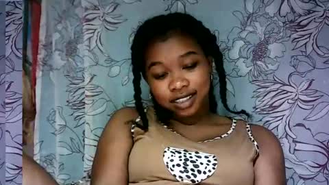Maryah online show from August 14, 5:27 pm