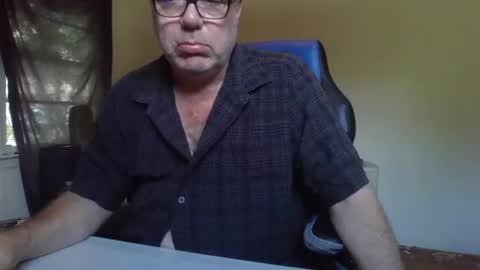 junkhp1 online show from August 17, 9:53 pm