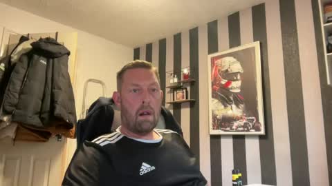 Junky online show from August 3, 5:20 pm
