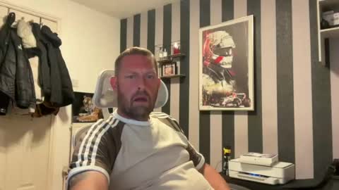 Junky online show from August 8, 8:53 pm