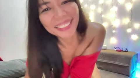 junovaughn online show from August 4, 1:41 pm