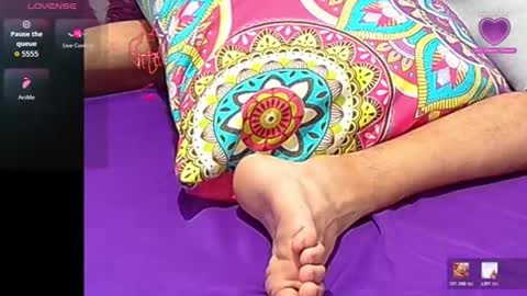 jupiter_3333 online show from April 25, 10:38 pm