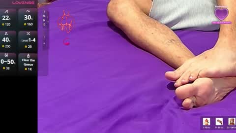 jupiter_3333 online show from April 27, 10:53 pm
