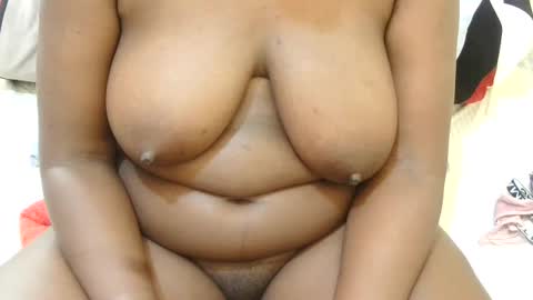 jusst_ayanna online show from July 24, 1:36 pm